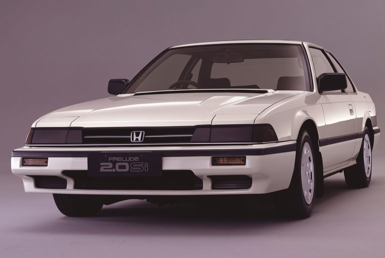1985年にラインナップに追加された、ホンダ・プレリュード 2.0Si｜「はっきり言ってオヤジグルマ」日本では失敗作…。地味な存在の初代モデルが、2代目でとんでもない大ヒット作に！ そして現代に復活した［ホンダ・プレリュード］の変遷をたどる