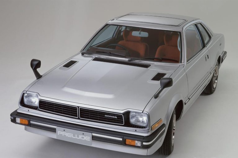 初代ホンダ・プレリュード XE（1978年）｜「はっきり言ってオヤジグルマ」日本では失敗作…。地味な存在の初代モデルが、2代目でとんでもない大ヒット作に！ そして現代に復活した［ホンダ・プレリュード］の変遷をたどる
