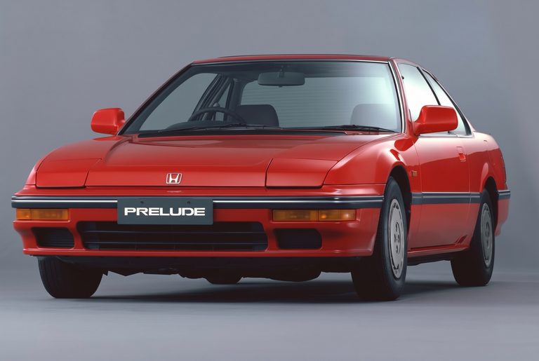 1987年登場の、ホンダの3代目プレリュード2.0XXのフロントマスク｜「はっきり言ってオヤジグルマ」日本では失敗作…。地味な存在の初代モデルが、2代目でとんでもない大ヒット作に！ そして現代に復活した［ホンダ・プレリュード］の変遷をたどる