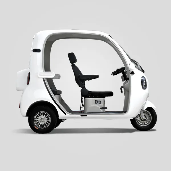 VIVEL TRIKE coco｜「これクルマ？ バイク？」88万円で3人乗り！ 普通免許で運転できてヘルメット不要の「電動トライク」ってどんな乗り物？ 最高50km/h、100V充電にも対応