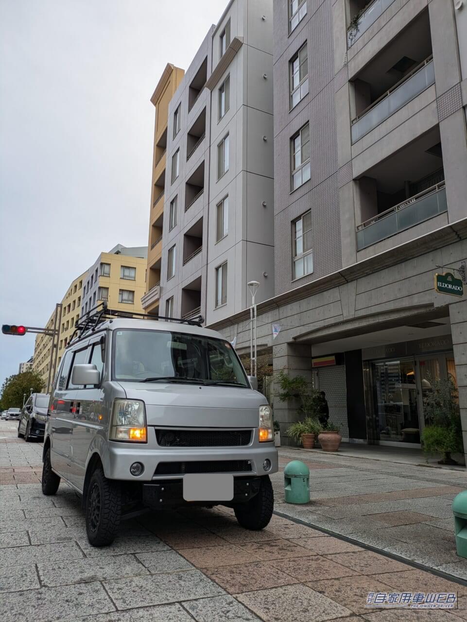|「水害対策」を意識した“2階建て”軽バン⁉ 車内+屋根上で空間を拡張する「アゲバンGUARDIAN」車中泊&防災仕様
