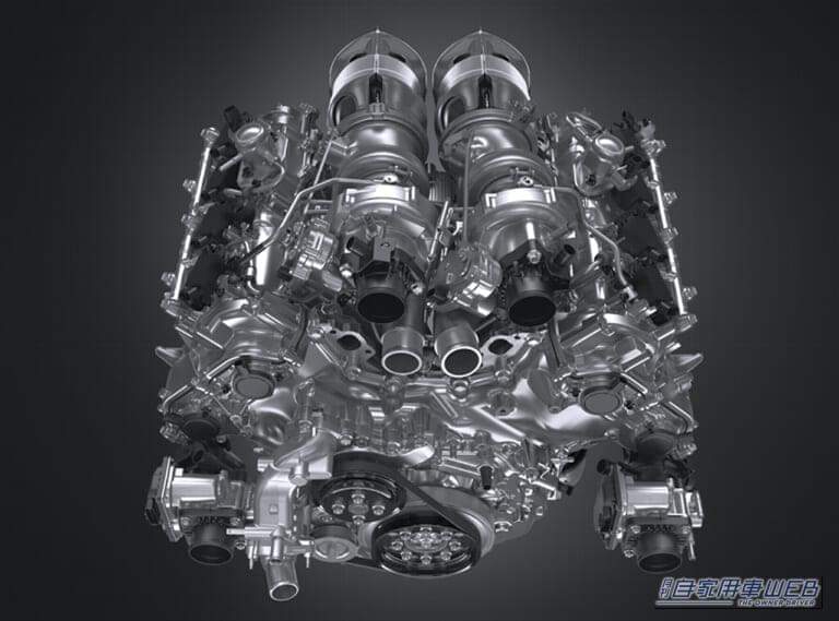 TOYOTA GR GT (PROTOTYPE) 4リッターV8ツインターボエンジン|【最新】GR GTが公道走行! 2027年登場予定の実力を解説