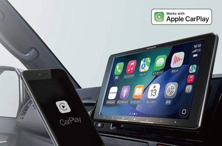 「Apple CarPlay」または「Android Auto」の利用|「マジ⁉︎ 最大6年間、自動地図更新&通信機能使い放題付きの“楽ナビ”登場」ナビ&エンタメ機能が充実された13機種を発表!