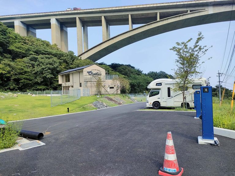 RVパーク Charlie’s Lanai｜「車中泊デビューしたい方にオススメ！」はじめての方でも安心して利用できるRVパーク・特選情報 【大分県／RVパーク Charlie’s Lanai】