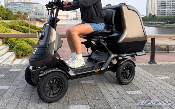 陸上自衛隊施設でもテスト運用! 「52万8000円」「買い物カゴ約6杯分積載」で航続最大130km! 4輪EV「ELEGRAN G-class」ってどんな乗り物?