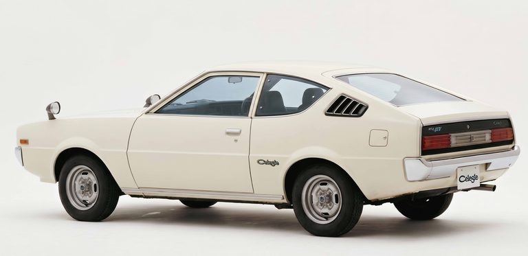 1976年マイナーチェンジモデル｜「打倒カローラ＆サニー！」 50年前、三菱が放った美しすぎる刺客【ランサーセレステ】とは？