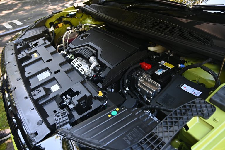 新型ジープ・コンパス｜520万円からの新型ジープ・コンパス試乗！ 欧州生産で洗練された走りと価格のバランスを検証