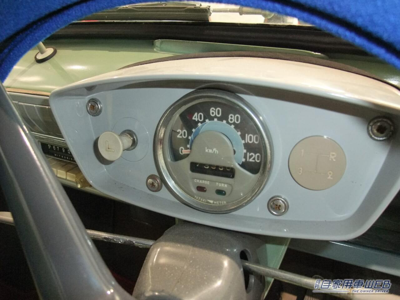 |「66年前の小型車に、このスペックはヤバすぎ!」ミツビシ初の自社開発乗用車は、ガチで凄いクルマだった【三菱500】