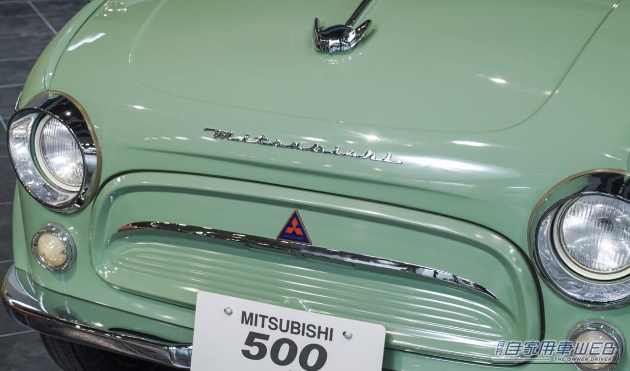 「66年前の小型車に、このスペックはヤバすぎ!」ミツビシ初の自社開発乗用車は、ガチで凄いクルマだった【三菱500】