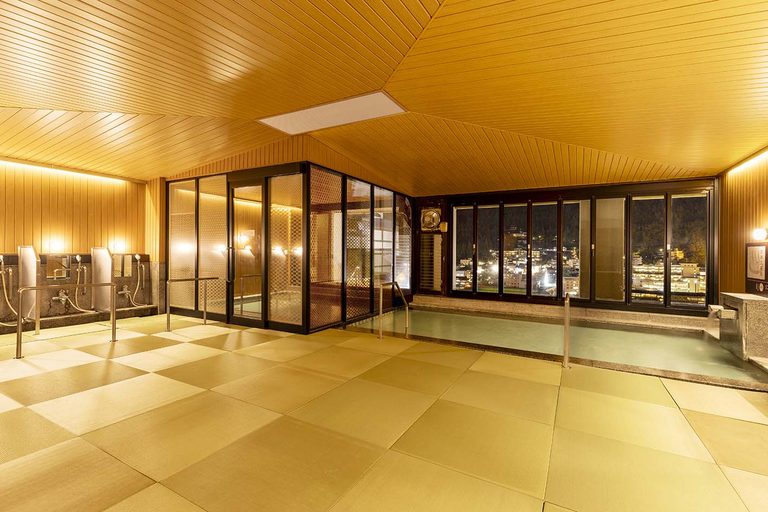 RVパーク 大江戸温泉物語Premium 下呂本館｜【新着！ RVパーク最前線】日本三名泉の一つ、下呂温泉でゆったりと旅の疲れを癒してくれるRVパーク『岐阜県下呂市／RVパーク 大江戸温泉物語Premium 下呂本館』
